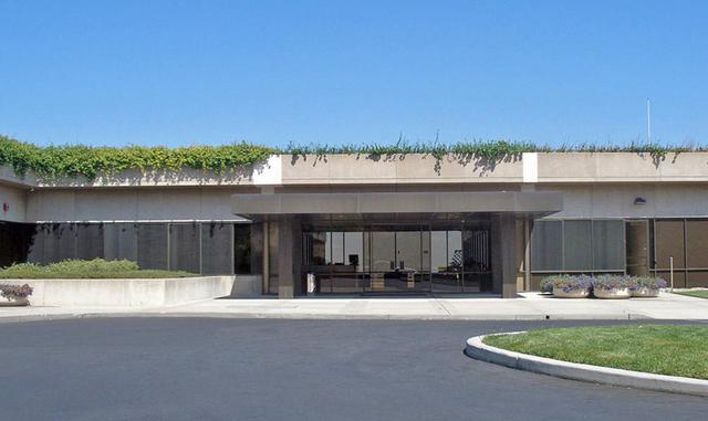 El Xerox Parc Lab es famoso por sus logros en el campo de la tecnología, entre los que se encuentran la primera impresora láser o el ratón. En 1979, los ingenieros de Apple tuvieron la oportunidad de visitar el centro durante tres días a cambio de 100.000