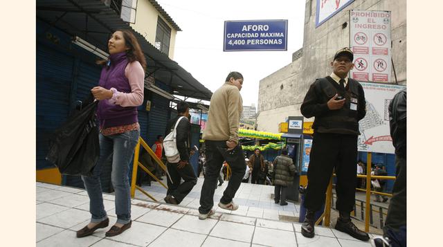 Son alrededor de 85,000 metros cuadrados de construcción. Contará con tres sótanos, un semisótano y cuatro pisos arriba, que es lo máximo que permite el Ministerio de Cultura.