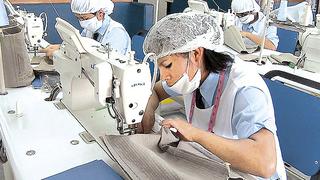 Aumenta precio de uniformes industriales por encarecimiento de insumos