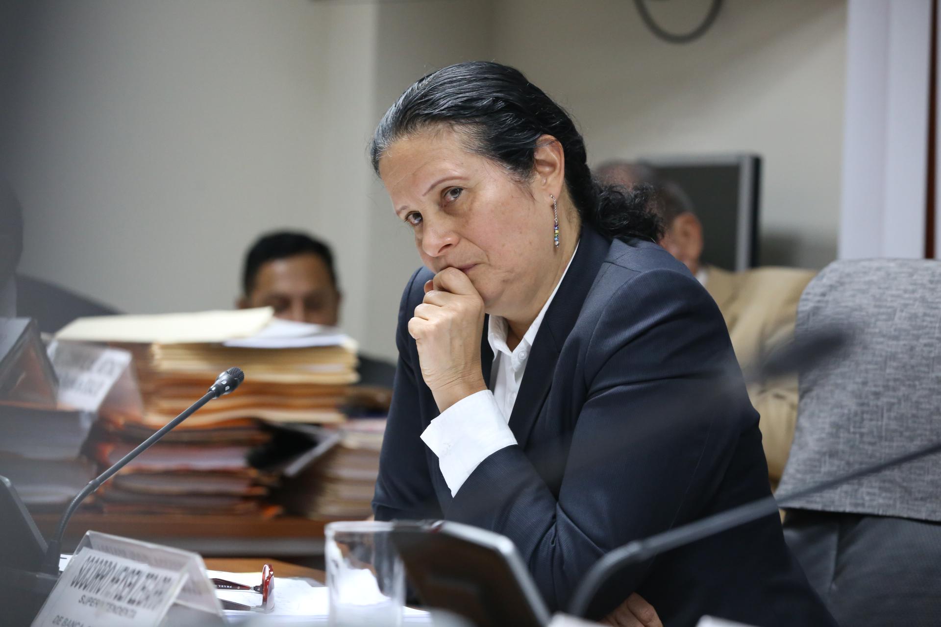 La jefa de la SBS, Socorro Heysen, se presenta ante la Comisión de Economía. (Foto: Congreso)