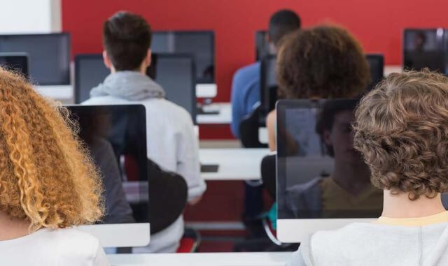 FOTO 11| Al tratarse de un servicio que requerirá un altísimo involucramiento tuyo durante un período de unos dos años, sacrificando familia y trabajo, piensa si estás en condiciones de dedicarle muchísimas horas.  De no ser el caso, quizás sea mejor apla