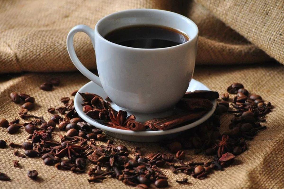 El café ha sido capaz de desafiar la caída de las acciones y los productos básicos alimentada por el brote mundial de coronavirus, en parte en medio de signos de que los operadores están alentando a los consumidores a asegurar los suministros antes de posibles interrupciones. (Foto: Pixabay)