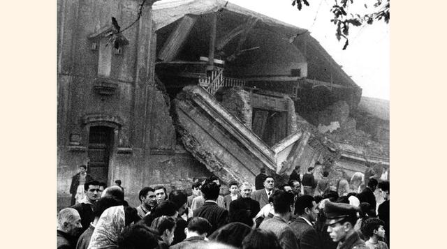 Además, el tsunami generado por el evento sísmico causo muertes en Hawai, Japón y Filipinas. (Foto: AP)