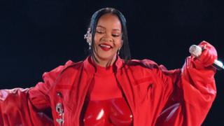 Rihanna y los millones que representa su maquillaje durante el Halftime Show del Super Bowl 2023
