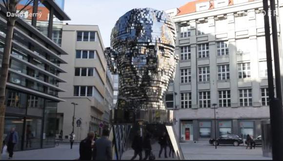 La escultura movible de la cabeza Franz Kafka es una metáfora acerca de su obra cumbre &quot;La Metamorfosis&quot;. ( Foto: Captura Facebook)