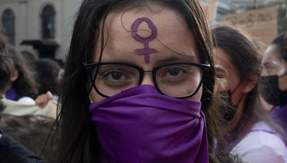 El Día Internacional de la Mujer se conmemora desde hace casi medio siglo y su símbolo es el color morado (Foto: Ezequiel Becerra / AFP)