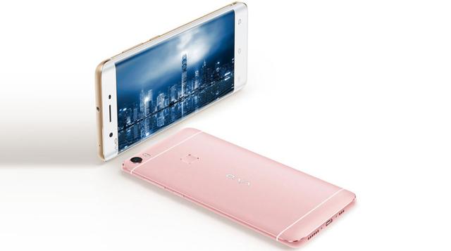 Vivo Xplay 5 Elite. En segunda posición del ranking de AnTuTu encontramos al Vivo Xplay 5 Elite, el que fue el primero de los smartphones Android en llegar este año con 6 GB de RAM. Cuenta con un procesador Snapdragon 820 de Qualcomm y una pantalla de 5,4