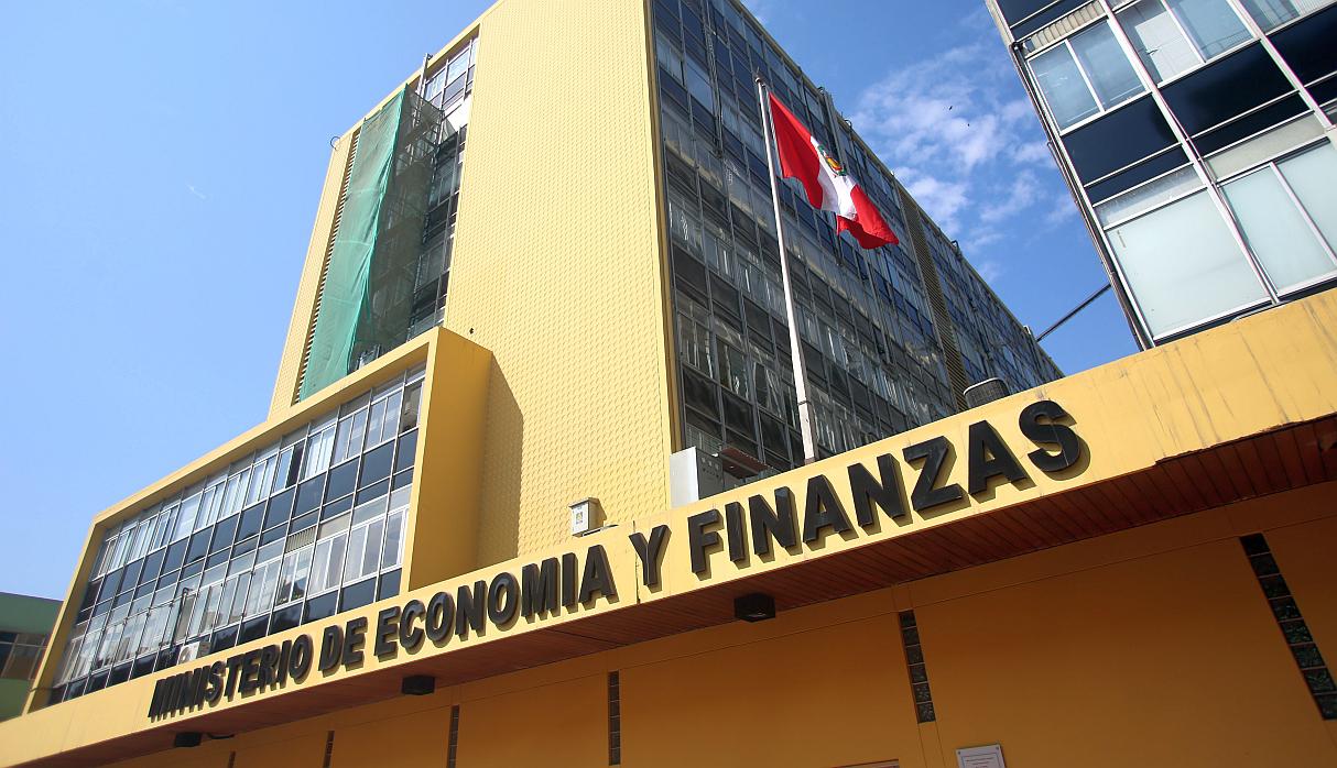 El saldo deuda pública, según estimaciones del MEF, representa el 26.9% del PBI para el 2019 (Foto: El Comercio)