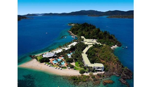 Daydream Island. Ubicada en el grupo de islas de la Gran barrera de coral en Australia, incluye un resort con 296 habitaciones. El precio se obtiene por solicitud. (Foto: businessinsider)