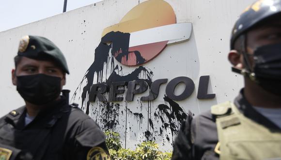 Repsol enfrenta graves sanciones por el derrame de petróleo. (Foto: GEC)