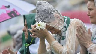 Brasil: conmovedora despedida de los féretos con las víctimas del Chapecoense