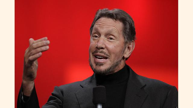 Larry Ellison. Fortuna personal: US$ 52,300 millones. Es el cofundador y director ejecutivo de Oracle y también uno de los hombres más ricos del mundo, lo que le da la opción de comprar caros súper coches, megayates y ultra lujosas villas como si no fuera