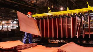 El cobre tocó por primera vez en más de 10 años los US$ 10,000 por tonelada
