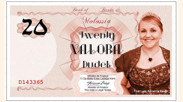 De los 27 ciudadanos de Molossia, sólo cinco —Baugh, su esposa y sus hijos— viven en el lugar. Aun así, emite sus propios pasaportes, tiene su propio ferrocarril, sistema de telefonía, banco, oficina postal y tienda. Aquí un billete con la imagen de la pr