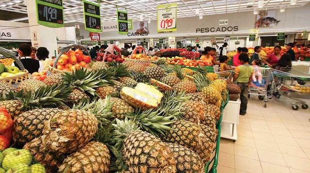 En octubre, el Indecopi informó que la Secretaria Técnica de la Comisión de Protección al Consumidor N° 3 inició procedimientos administrativos sancionadores contra Supermercados Peruanos S.A. (Plaza Vea), Cencosud Retail Perú S.A. (Wong y Metro) e Hiperm