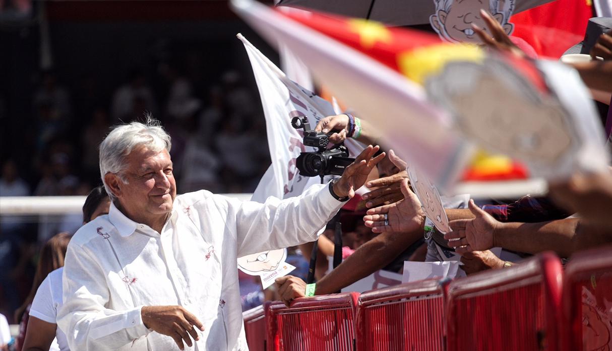 El candidato del Movimiento Regeneración Nacional (Morena), Andrés Manuel López Obrador, durante un acto de campaña. (Foto: EFE)
