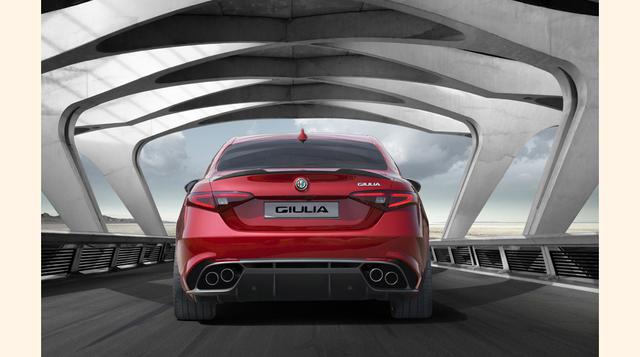 También estará disponible en dos diferentes versiones en cuanto a la tracción: trasera o a las 4 ruedas. Característica deportiva que le hace guiño a la pasado de la marca en el rubro de la competencia en circuito. (Foto: Alfa Romeo)