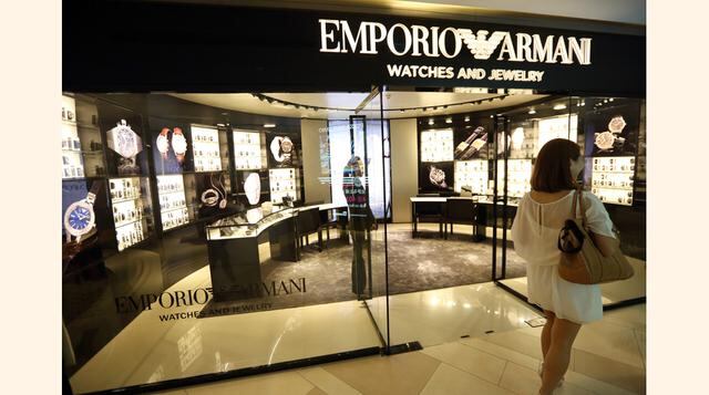 Giorgio Armani. La tercera en el ranking es la compañía de lujo que obtuvo US$ 2,663 millones. (Foto: Bloomberg)