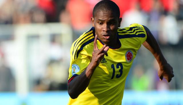 Edwin Valencia |Por el otro lado de la primera volante estaría Valencia, del Santos. Este jugador cumple tanto labores defensivas como de ataque y para Pekerman esos son argumentos para ser titular. Cuesta más de 1 millón y medio de dólares. (AFP)