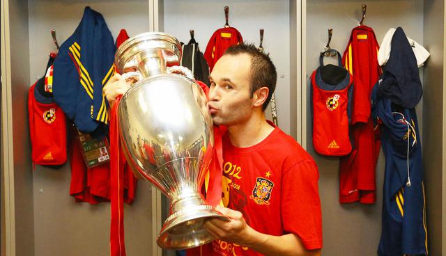 Foto 12 | Mejor jugador de la Eurocopa 2012 y mejor jugador UEFA de 2012. (Foto:Getty)