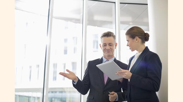 Comunicación clara:  Finalmente, hay que tener en cuenta que la “satisfacción” de un empleado, es el resultado de restar a su “percepción” la “expectativa” que tiene de recibir “algo” de la empresa; en ocasiones las empresas generan “sobreexpectativas” en