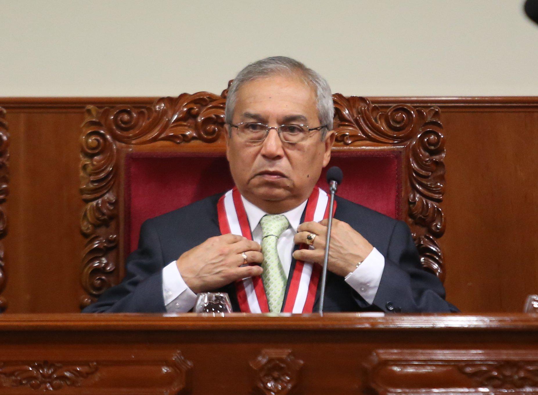 A través de su cuenta de Twitter, el Ministerio Público dio cuenta de la recepción del informe final de parte del fiscal de la Nación, Pedro Chávarry. (FOTO: USI)