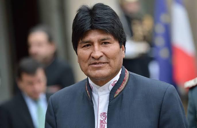 El mandatario de Bolivia, Evo Morales, se impone en primera vuelta, según el TSE. (Foto: AFP)