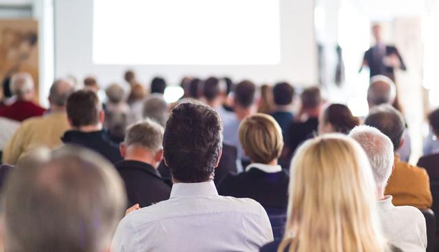 FOTO 2 | 2. Capacita a tu equipo para ofrecer una experiencia maravillosa al cliente 

Los apasionados por lo que hacen solucionan los problemas con la creatividad; son buenos practicándola. Piensan en cómo mejorar aún más y también en nuevas maneras de trabajar –comentó Jason Wild, vicepresidente de Innovación Estratégica de Salesforce-.  (Foto: mentorforensics)