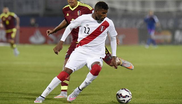 Carlos Ascues |El compañero de Zambrano sería Ascues. Este jugador no solo defiende, también tiene un gran despliegue como volante. En Transfermarkt.es está cotizado en más de 500 mil dólares.(AFP)