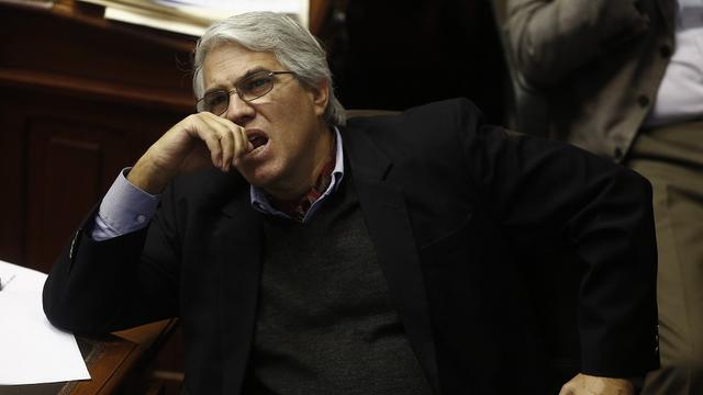 Foto 6 | Gino Costa de Peruanos por el Kambio: Bien PPK, bien Zavala por presentar cuestión de confianza! PPK fue elegido para gobernar Cuestión de Confianza. (Foto USI)