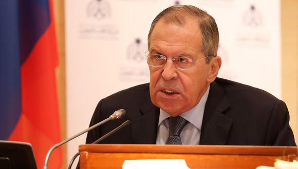 Lavrov expresó su indignación luego de que Pompeo acusara a la mayor petrolera rusa, Rosneft, de violar las sanciones estadounidenses. (Foto: EFE)