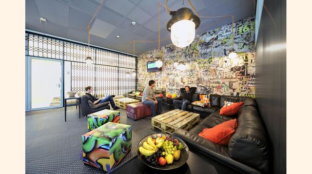 Los diferentes tipos de muebles suelen ser comunes en las oficinas del gigante tecnológico.