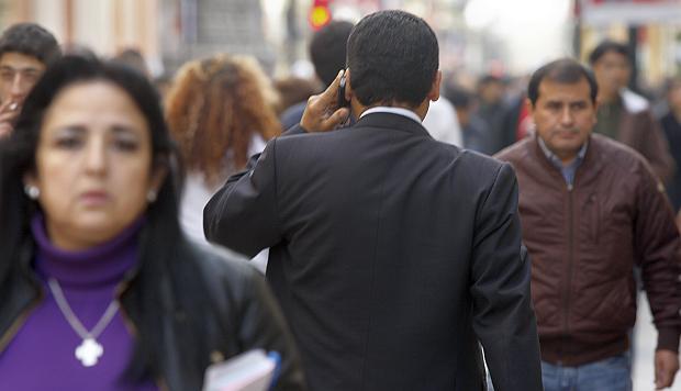 De las portaciones hechas en julio, el&nbsp;67.5% corresponden a líneas móviles prepago. (Foto: USI)