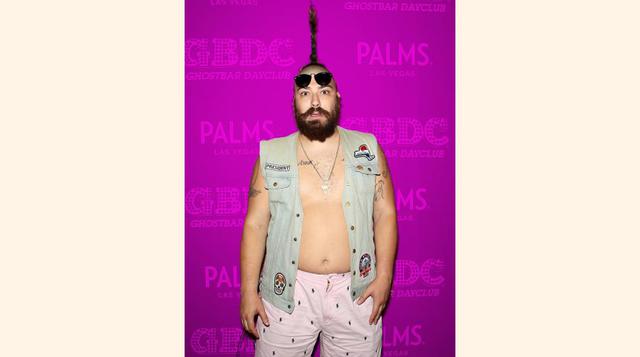 Josh Ostrovsky (The Fat Jew). Saltó a la fama en los últimos años publicando una multitud de fotos divertidas y memes con sus actuales millones de seguidores en Twitter y Instagram.