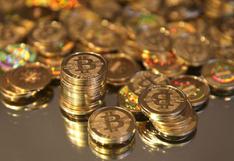 Bitcoin llega a un máximo y pasa la barrera de los US$ 8,000 por primera vez