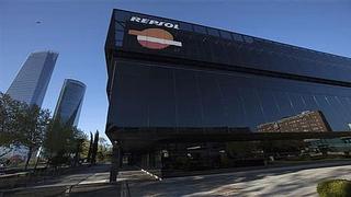 Repsol demandó a YPF en España por competencia desleal