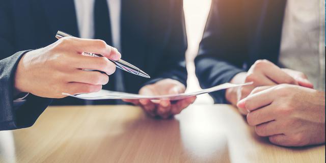 FOTO 9 | 9. ¿Está dispuesto a poner todo por escrito? (Foto: iStock)