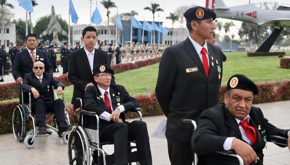El premier Alberto Otárola preside la ceremonia por el Día del Veterano de Guerra y de la Pacificación Nacional. Foto: PCM.