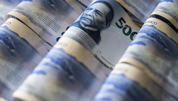 Billetes de 500 pesos mexicanos con la imagen de Benito Juárez, expresidente de México, dispuestos para una fotografía en Tepic, estado de Nayarit, México, el sábado 22 de septiembre de 2018. Fotógrafo: César Rodríguez/Bloomberg