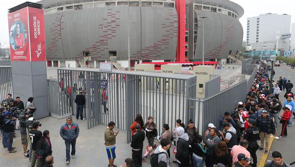 Minsa aprobó el 20% de aforo en partidos de la selección peruana que se disputen en el Estadio Nacional. Foto: Andina