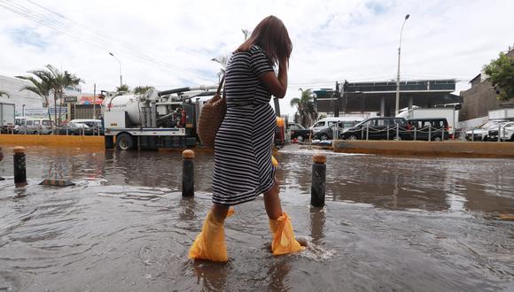 Algunos distritos de Lima continuarán siendo afectados por lluvias provocadas por ciclón Yaku. (Foto: Alessandro Currarino / @photo.gec)