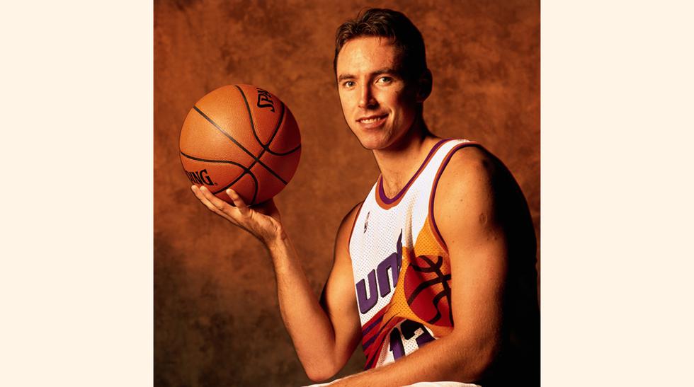 Steve Nash llegó a la NBA el 26 de junio de 1996 en el equipo Suns de Phoenix, y esta semana ha anunciado su retiro del baloncesto a los 41 años. (Foto: Getty)
