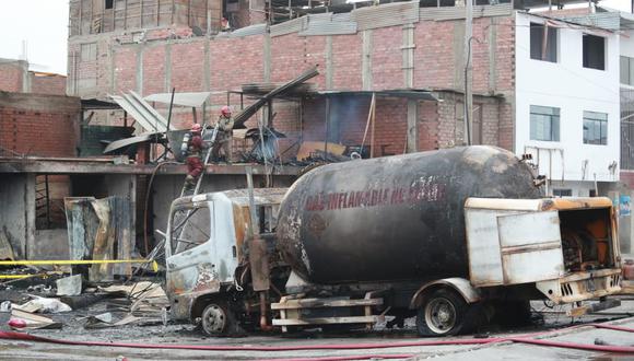 La magnitud de la fuga de GLP se produjo debido a que el camión cisterna se desplazaba con la válvula interna del tanque abierta, según informe del Osinergmin. (Foto: GEC)