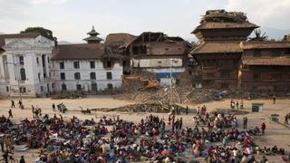 Terremoto en Nepal causa la muerte de más de 2,600 personas, confirman las autoridades