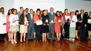 Empresarias del interior del país recibieron I Premio Nacional "Mujer Emprendedora 2015"