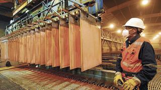 Cobre sube tras tocar mínimos de siete semanas