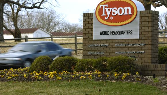 El vocero de Tyson, Gary Mickelson, declaró que la compañía tiene confianza en que sus productos son saludables, y expresó esperanzas de que el tema será dirimido en negociaciones entre los dos países.