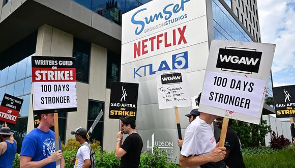 El pasado 11 de agosto la Alianza de Productores de Cine y Televisión (AMPTP) se acercó al sindicato de guionistas WGA con una nueva propuesta de convenio colectivo. (Foto: Frederic J. BROWN / AFP)