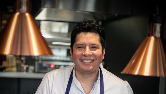 Carlos Camino, chef peruano del restaurante Miraflores en Lyon, Francia.