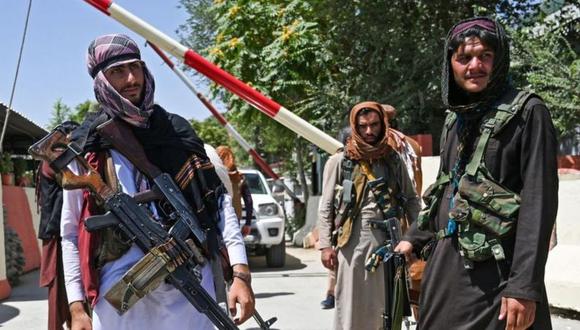 “Los talibanes han ganado”, reconoce en Facebook el presidente y explica que huyó para evitar un “baño de sangre”. (GETTY IMAGES)
